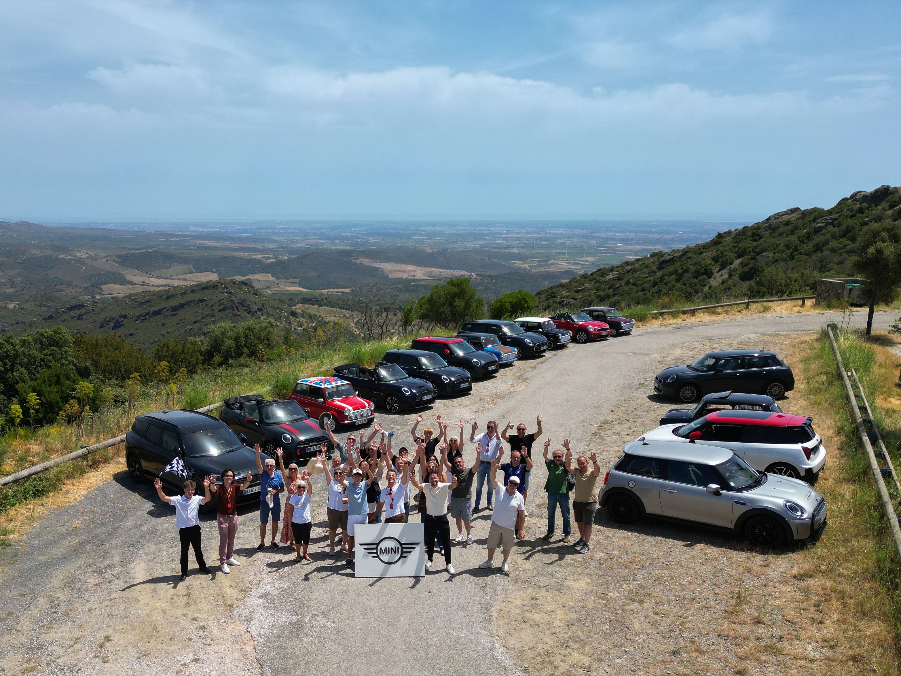 Image de l’article Rallye MINI Rock N’Road 2026 🎂 : une expérience unique pour les 25 ans de la MINI moderne 
